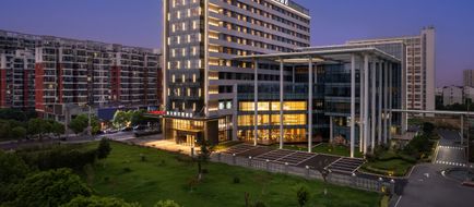 Hampton Inn Zhenjiang Exterior