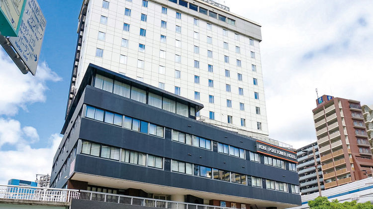 Kobe Porttower Hotel Exterior