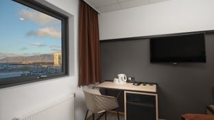 Hotel Cabin