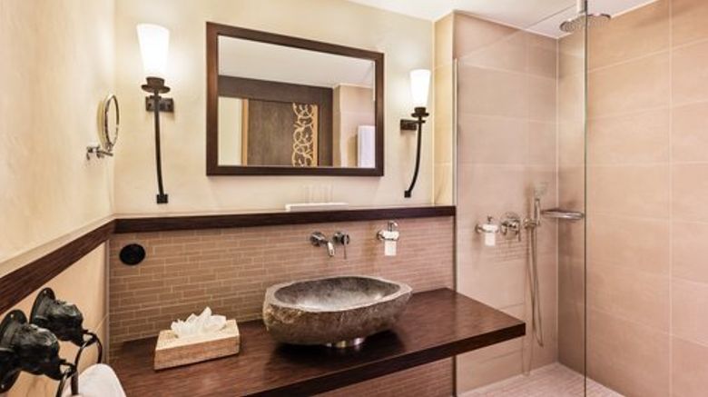 <b>Park-Hotel Hagenbeck Room</b>. Images powered by <a href="https://www.leonardoworldwide.com/" title="Leonardo Worldwide" target="_blank">Leonardo</a>.