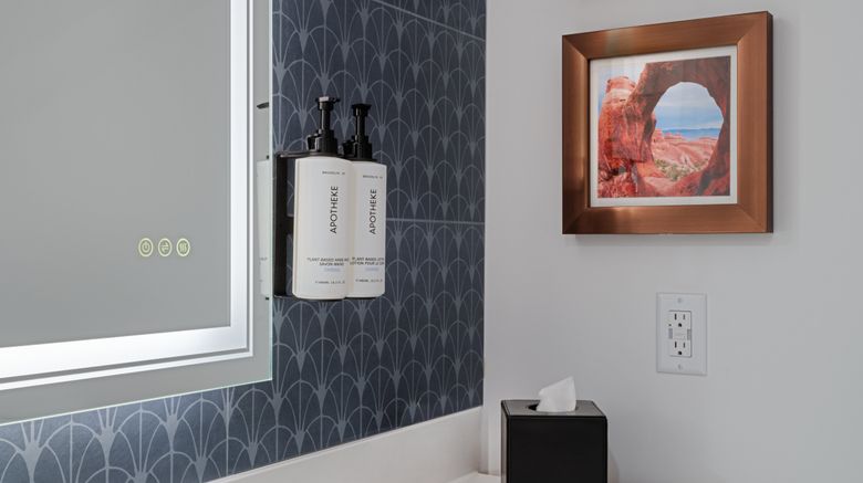<b>voco Moab Room</b>. Images powered by <a href="https://www.leonardoworldwide.com/" title="Leonardo Worldwide" target="_blank">Leonardo</a>.