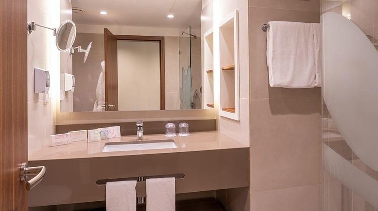 Smy Lisboa Room