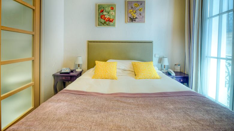 <b>Aragon Hotel Room</b>. Images powered by <a href="https://www.leonardoworldwide.com/" title="Leonardo Worldwide" target="_blank">Leonardo</a>.