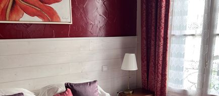 Aragon Hotel Lobby
