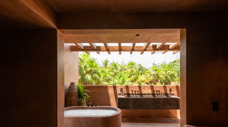 <b>Xela Tulum Suite</b>. Images powered by <a href="https://www.leonardoworldwide.com/" title="Leonardo Worldwide" target="_blank">Leonardo</a>.