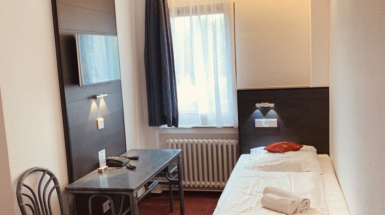 <b>Kunibert der Fiese Room</b>. Images powered by <a href="https://www.leonardoworldwide.com/" title="Leonardo Worldwide" target="_blank">Leonardo</a>.