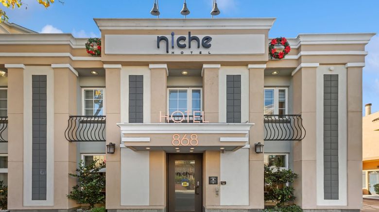 Kasa Niche Hotel Redwood City Exterior. Images powered by <a href="https://www.leonardoworldwide.com" target="_blank" rel="noopener">Leonardo</a>.
