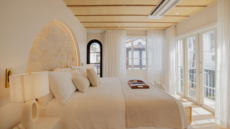 <b>Donatella Hotel Room</b>. Images powered by <a href="https://www.leonardoworldwide.com/" title="Leonardo Worldwide" target="_blank">Leonardo</a>.