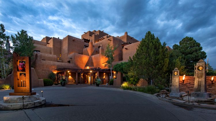 Inn & Spa at Loretto Exterior