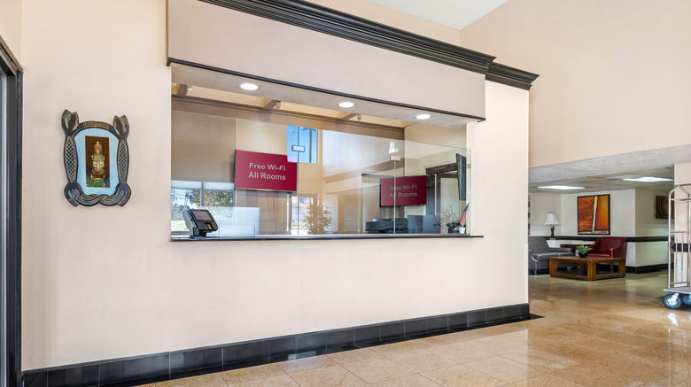 <b>Red Roof Inn Charlotte – University Lobby</b>. Images powered by <a href="https://www.leonardoworldwide.com/" title="Leonardo Worldwide" target="_blank">Leonardo</a>.