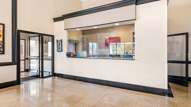Red Roof Inn Charlotte – University Lobby