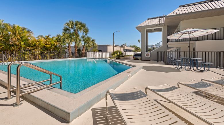 <b>Red Roof Inn Kissimmee Pool</b>. Images powered by <a href="https://www.leonardoworldwide.com/" title="Leonardo Worldwide" target="_blank">Leonardo</a>.