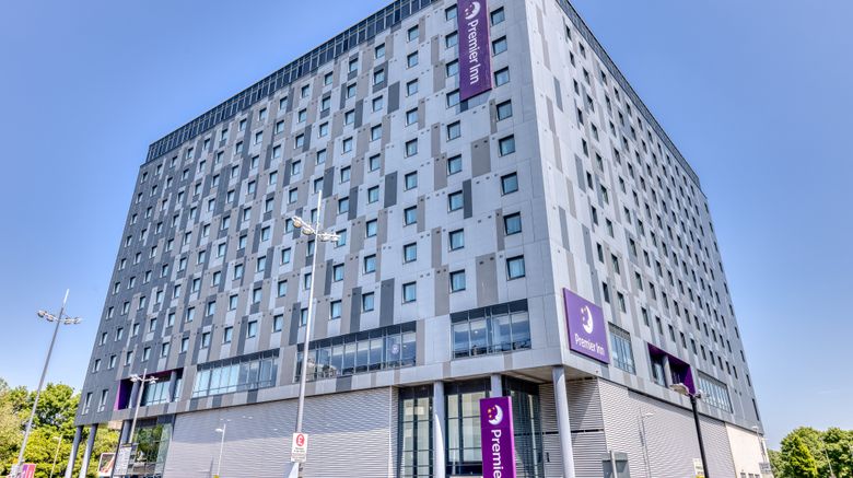 <b>Premier Inn London Gatwick Airport (N/T) Exterior</b>. Images powered by <a href="https://www.leonardoworldwide.com/" title="Leonardo Worldwide" target="_blank">Leonardo</a>.