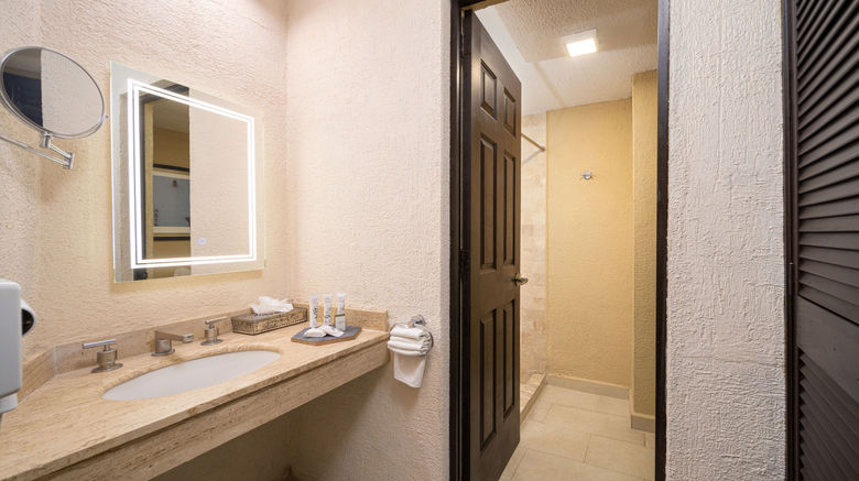 <b>Hotel Real de Minas Room</b>. Images powered by <a href="https://www.leonardoworldwide.com/" title="Leonardo Worldwide" target="_blank">Leonardo</a>.