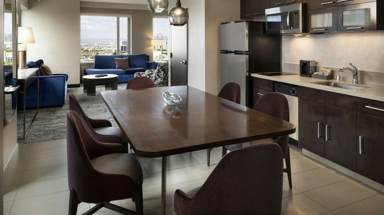 Residence Inn Los Angeles L.A. LIVE Room