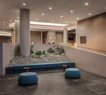 Sheraton LaGuardia East Hotel Lobby