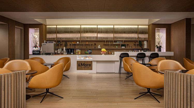 Sheraton LaGuardia East Hotel Restaurant
