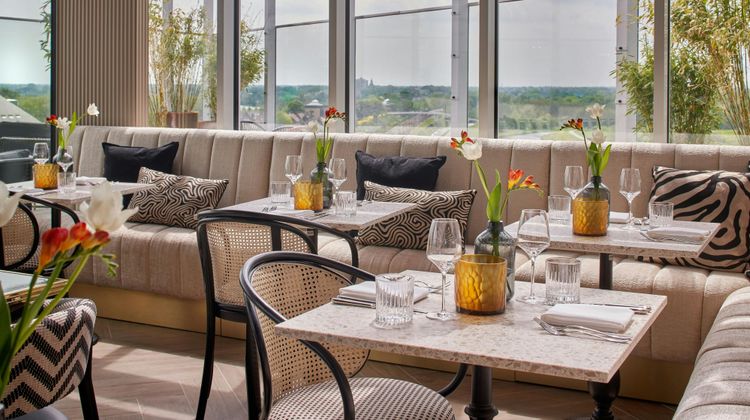The Den, A Tribute Portfolio Hotel Restaurant
