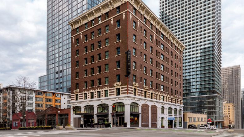 Kimpton Palladian Hotel Exterior. Images powered by <a href="https://www.leonardoworldwide.com" target="_blank" rel="noopener">Leonardo</a>.