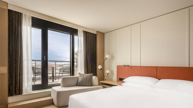 <b>Munich Marriott Hotel City West Room</b>. Images powered by <a href="https://www.leonardoworldwide.com/" title="Leonardo Worldwide" target="_blank">Leonardo</a>.