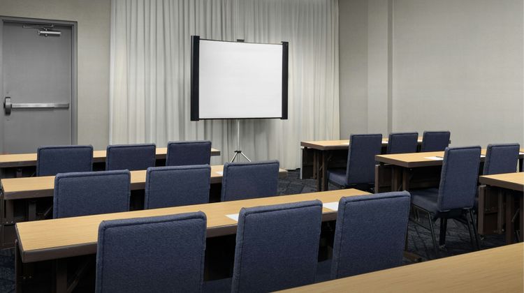 Courtyard by Marriott Salisbury Meeting