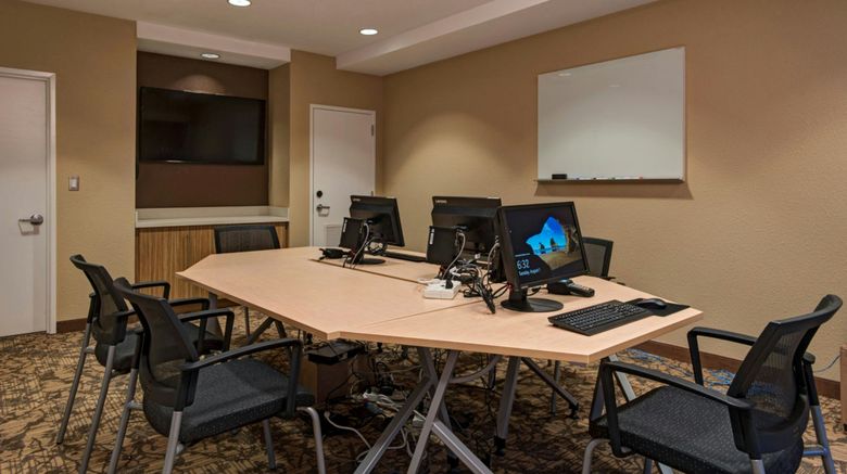 <b>TownePlace Suites Columbia Meeting</b>. Images powered by <a href="https://www.leonardoworldwide.com/" title="Leonardo Worldwide" target="_blank">Leonardo</a>.
