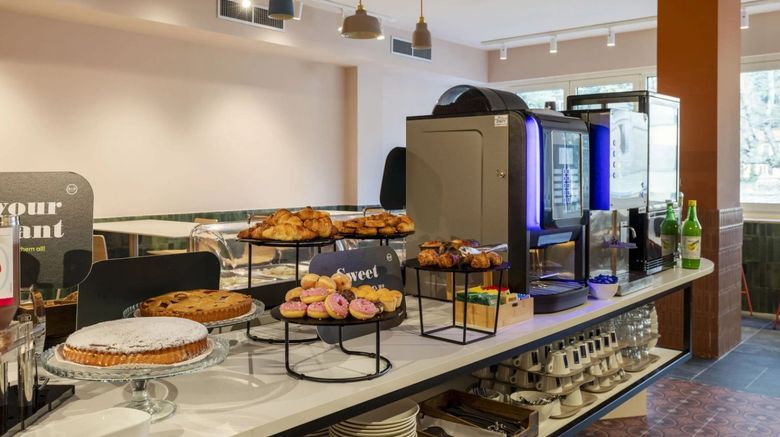 <b>B&B Hotel Como Baradello Restaurant</b>. Images powered by <a href="https://www.leonardoworldwide.com/" title="Leonardo Worldwide" target="_blank">Leonardo</a>.