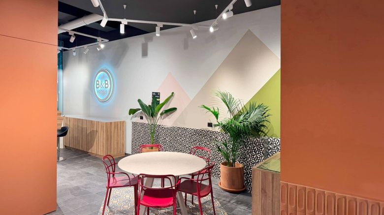 <b>B&B Hotel Como Baradello Lobby</b>. Images powered by <a href="https://www.leonardoworldwide.com/" title="Leonardo Worldwide" target="_blank">Leonardo</a>.