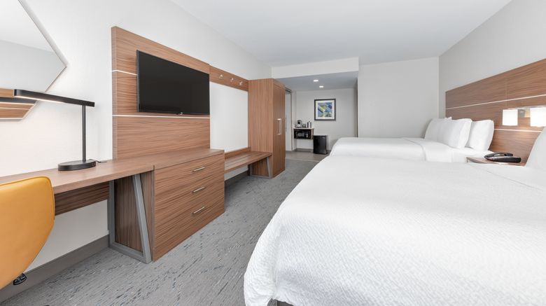 <b>Holiday Inn Express & Suites Moore Room</b>. Images powered by <a href="https://www.leonardoworldwide.com/" title="Leonardo Worldwide" target="_blank">Leonardo</a>.