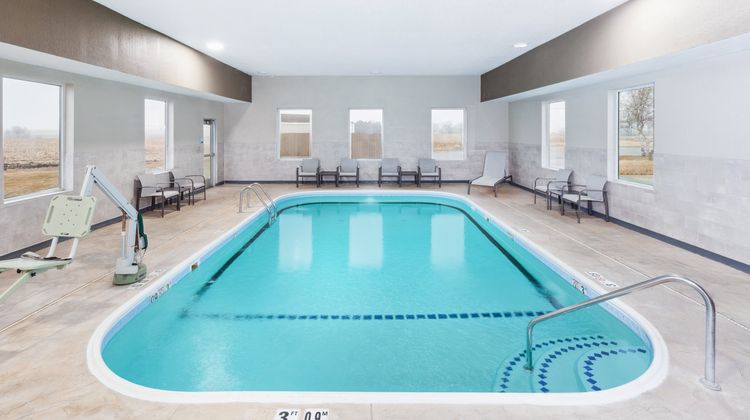 Holiday Inn Express Pool