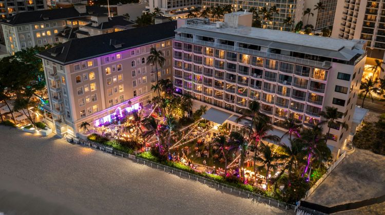 Moana Surfrider, a Westin Resort & Spa Meeting