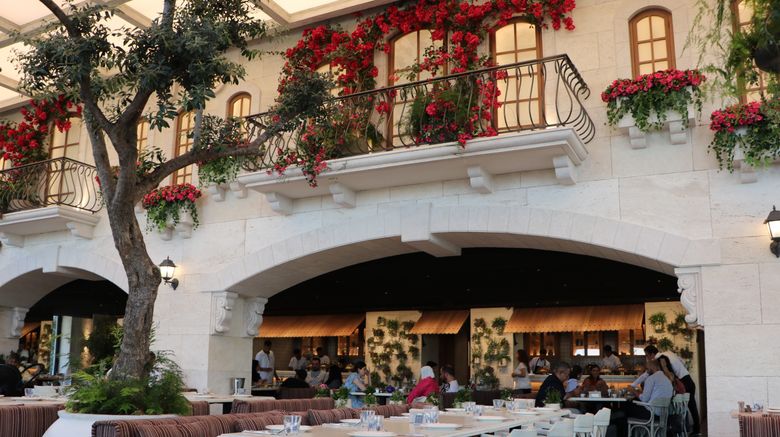 <b>DoubleTree by Hilton Amman Restaurant</b>. Images powered by <a href="https://www.leonardoworldwide.com/" title="Leonardo Worldwide" target="_blank">Leonardo</a>.