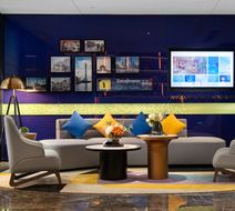 Hampton CAN Railway Station Lobby