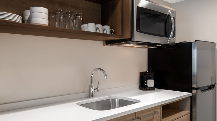 Home2 Suites Jacksonville Downtown Room