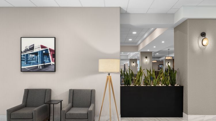 Homewood Suites Downers Grove Lobby