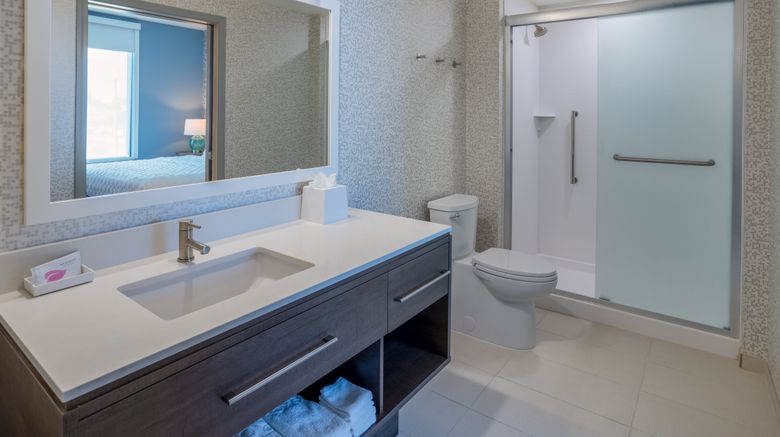 <b>Home2 Stes by Hilton Airport Medical Ctr Room</b>. Images powered by <a href="https://www.leonardoworldwide.com/" title="Leonardo Worldwide" target="_blank">Leonardo</a>.