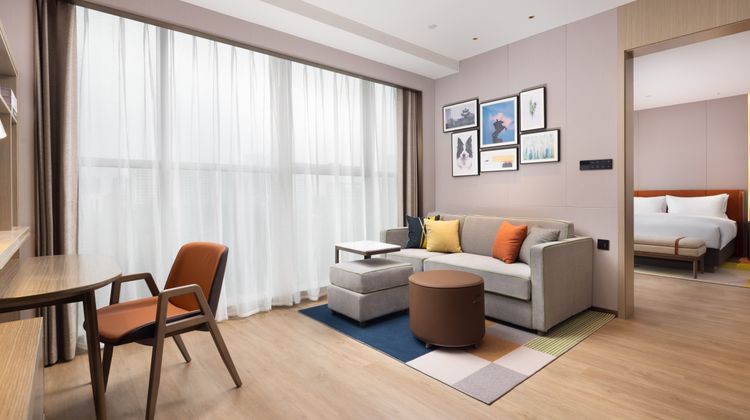 Home2 Sts by Hilton Handan E Railway Stn Room