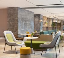 Home2 Sts by Hilton Handan E Railway Stn Lobby