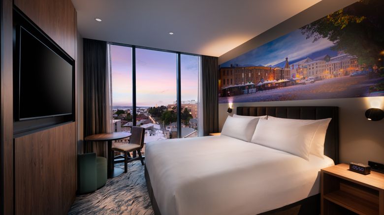 <b>DoubleTree by Hilton Hobart Room</b>. Images powered by <a href="https://www.leonardoworldwide.com/" title="Leonardo Worldwide" target="_blank">Leonardo</a>.