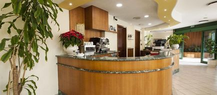Hotel Italia Lobby