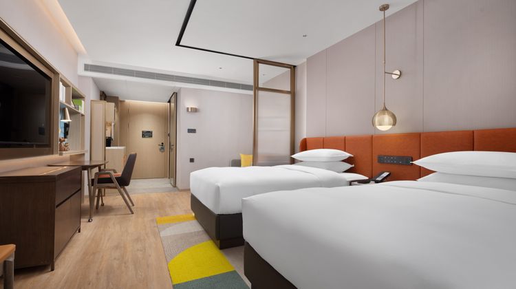 Home2 Suites by Hilton Baiyun Airport W Room