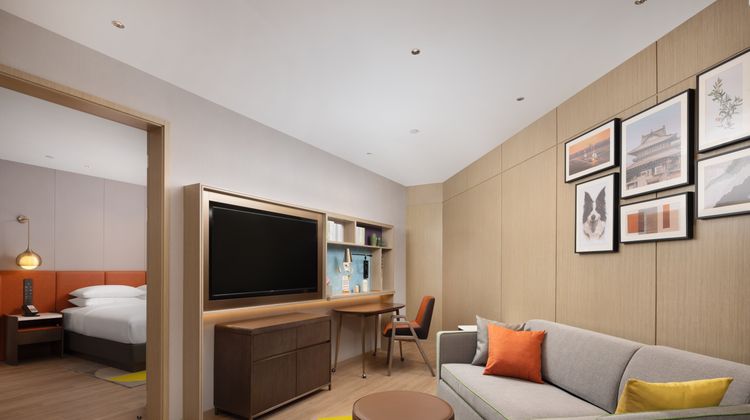 Home2 Suites by Hilton Baiyun Airport W Room
