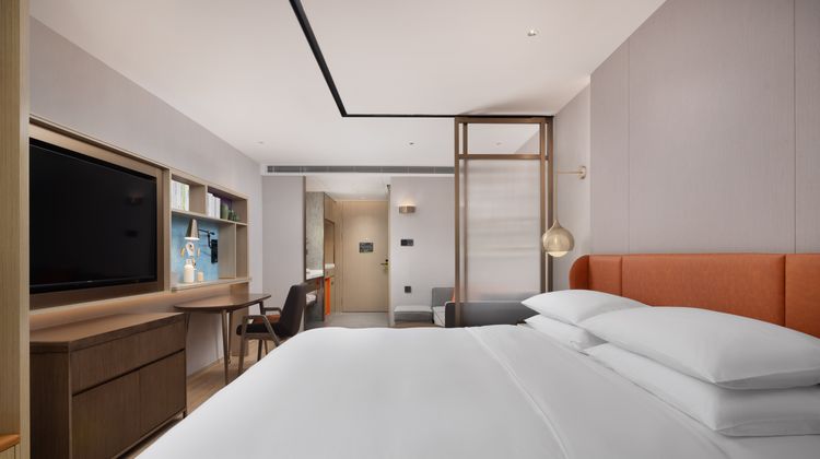 Home2 Suites by Hilton Baiyun Airport W Room