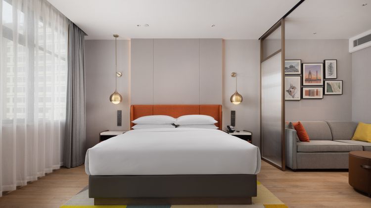 Home2 Suites by Hilton Baiyun Airport W Room