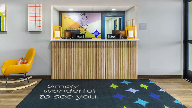 <b>Spark by Hilton Roanoke Airport Lobby</b>. Images powered by <a href="https://www.leonardoworldwide.com/" title="Leonardo Worldwide" target="_blank">Leonardo</a>.