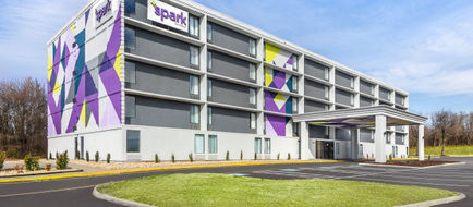 Spark by Hilton Roanoke Airport Exterior