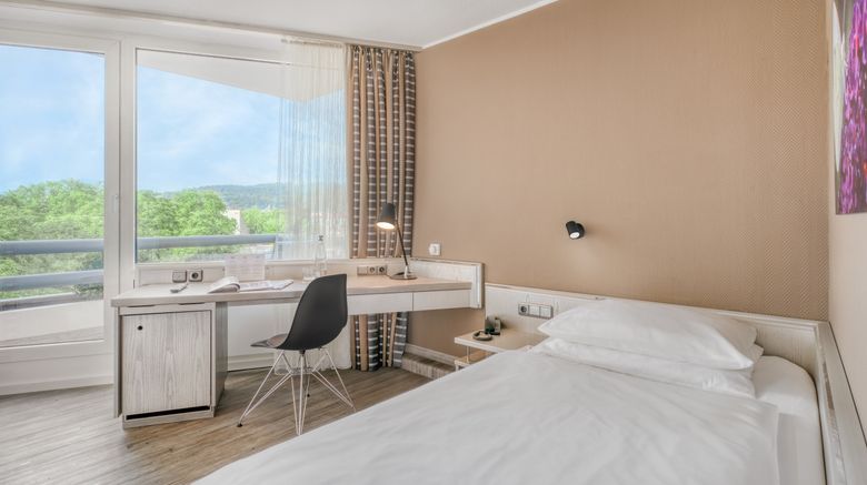<b>Parkhotel Hameln Room</b>. Images powered by <a href="https://www.leonardoworldwide.com/" title="Leonardo Worldwide" target="_blank">Leonardo</a>.