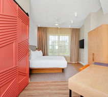 ES Orlando Sunset Walk Room