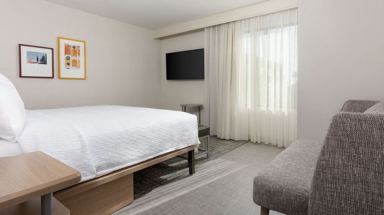 <b>Homewood Cypress Orange County Room</b>. Images powered by <a href="https://www.leonardoworldwide.com/" title="Leonardo Worldwide" target="_blank">Leonardo</a>.