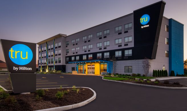 Tru by Hilton Merrillville Exterior